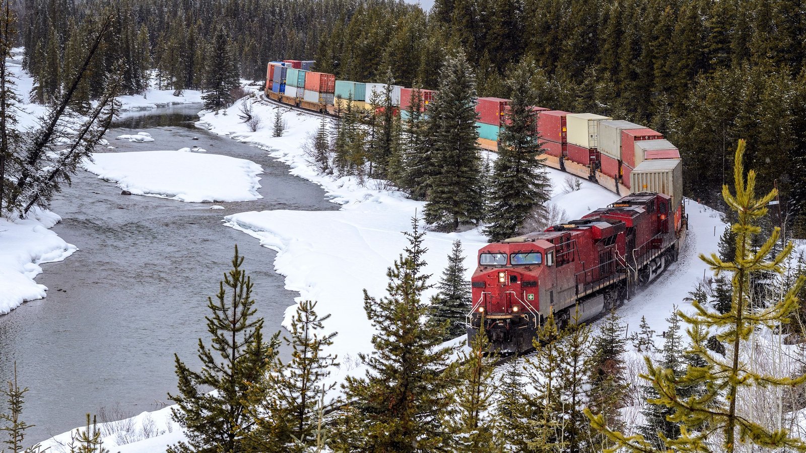 How Locomotives Pull Massive Loads: The Physics of Friction